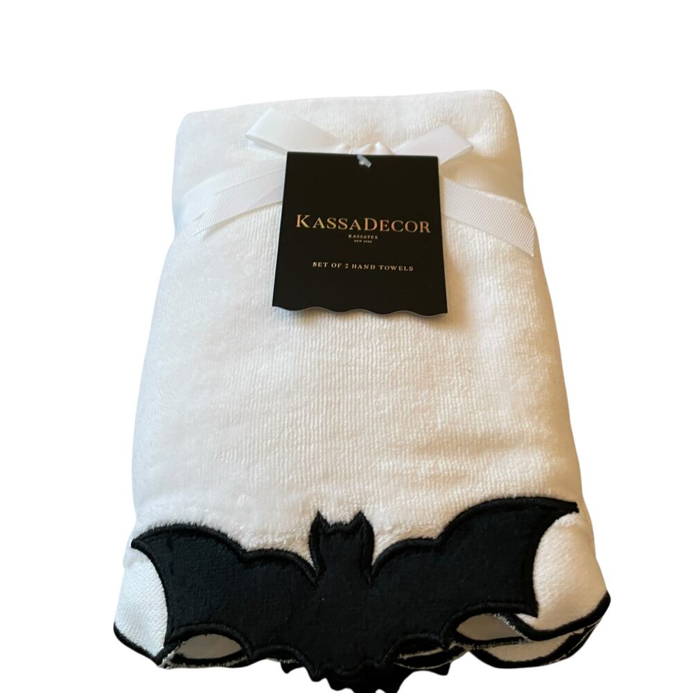 Kassadecor Halloween Bat Hand Towels 2pc Embroidered Cotton Spooky Chic Bath NEW - Picture 5 of 10